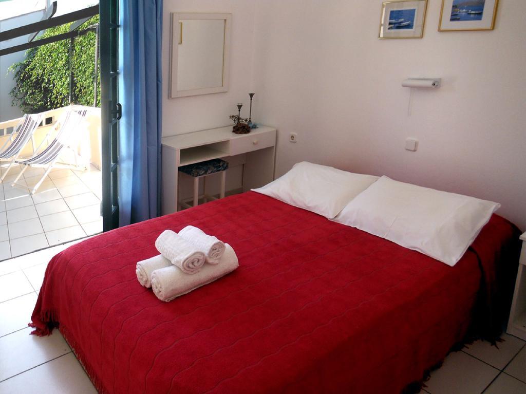 Aigialis Apartments & Studios Kokkini Hani Extérieur photo