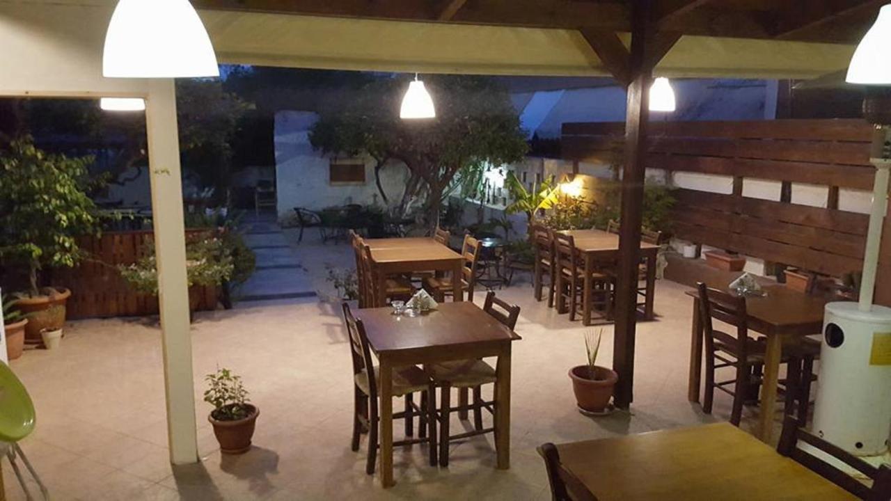 Aigialis Apartments & Studios Kokkini Hani Extérieur photo